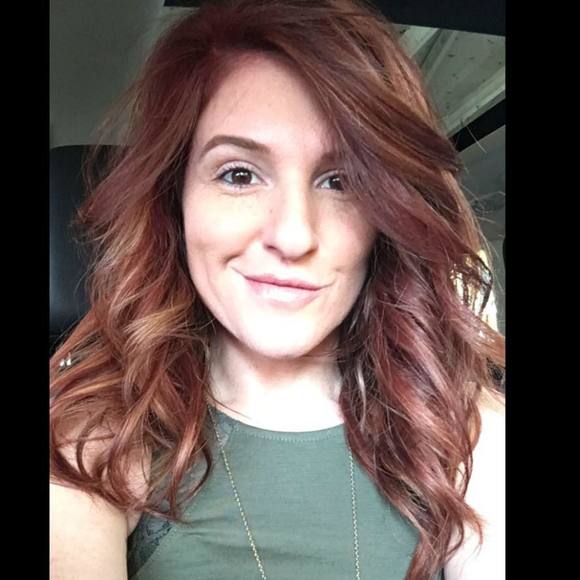 Meet your Posher, Cassie - Picture 1 of 1